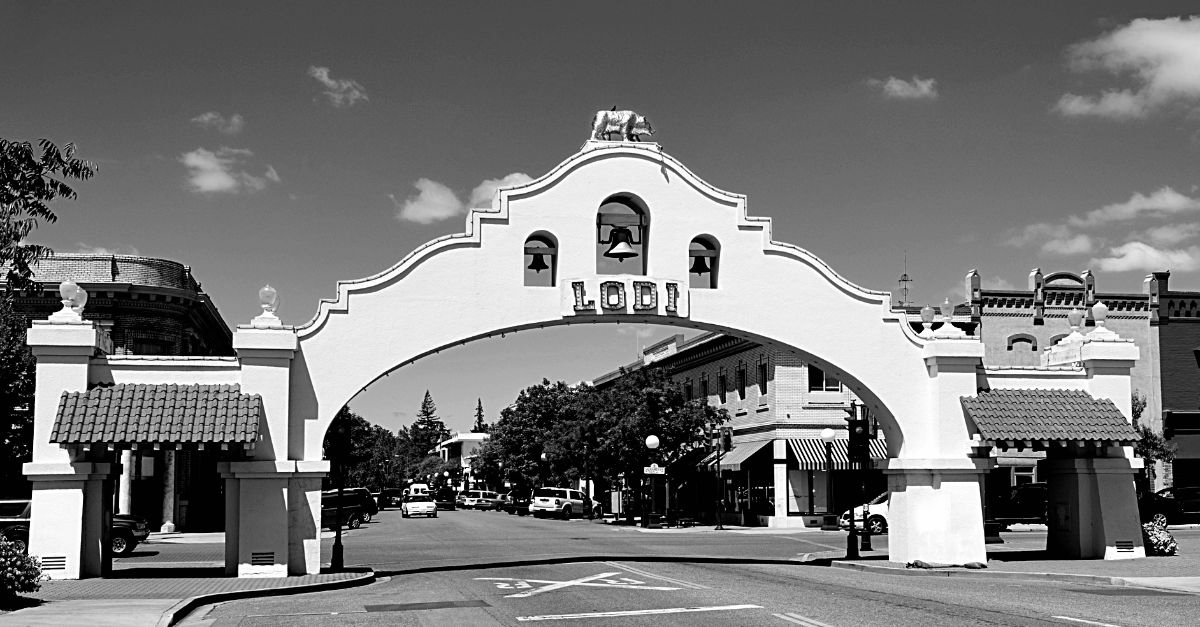 Lodi CA Arch